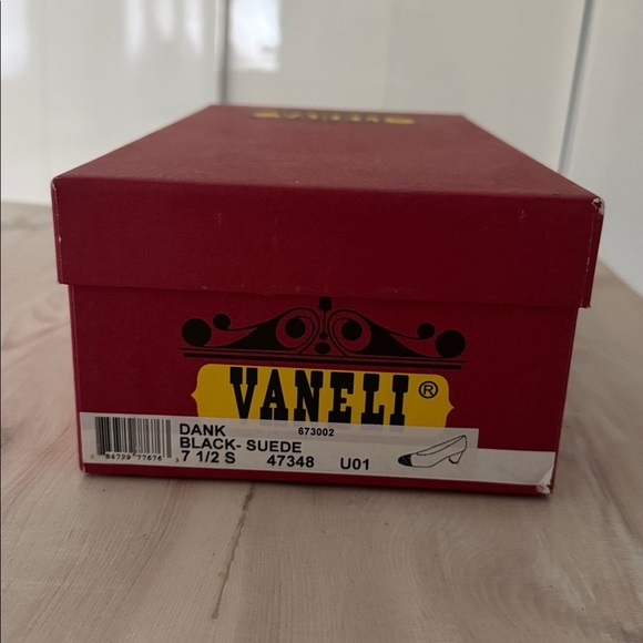 Vaneli shoes - Picture 10 of 10